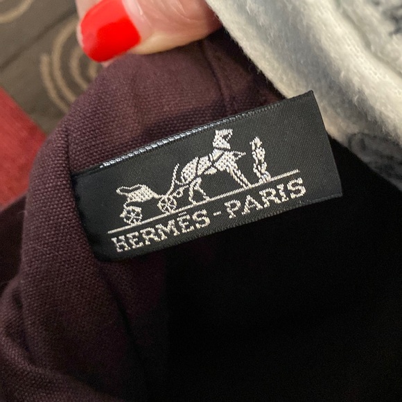 Hermes Authentic gently used canvas tote, burgundy color, made in France. - Picture 4 of 15